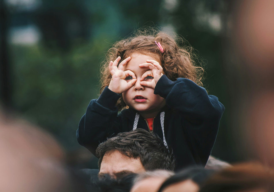kid-making-eyeglasses-with-hands-1000w Kid Making Eyeglasses with Hands